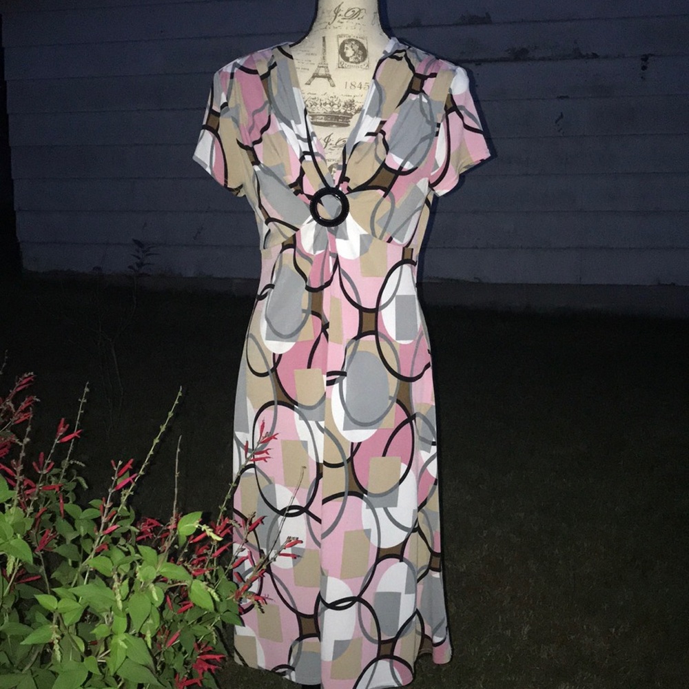 Pink Modern Print Dress. S.L. Fashions Brand.